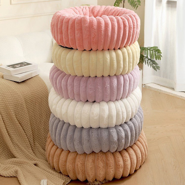 Plush Ribbed Round Pet Bed - Latte
